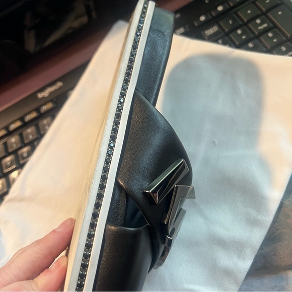 EUC KARL LAGERFELD JANIE SLIDE SIZE 5 1/2. - Picture 7 of 9